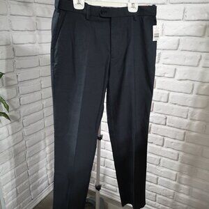 NWT Kirkland Signature Men's Size 34/32 Custom Fit Non Iron Pants